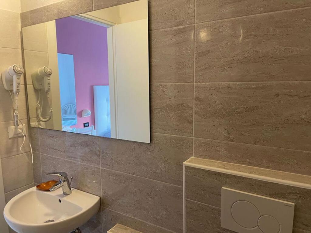 Hotel Villa Elisa ريميني المظهر الخارجي الصورة