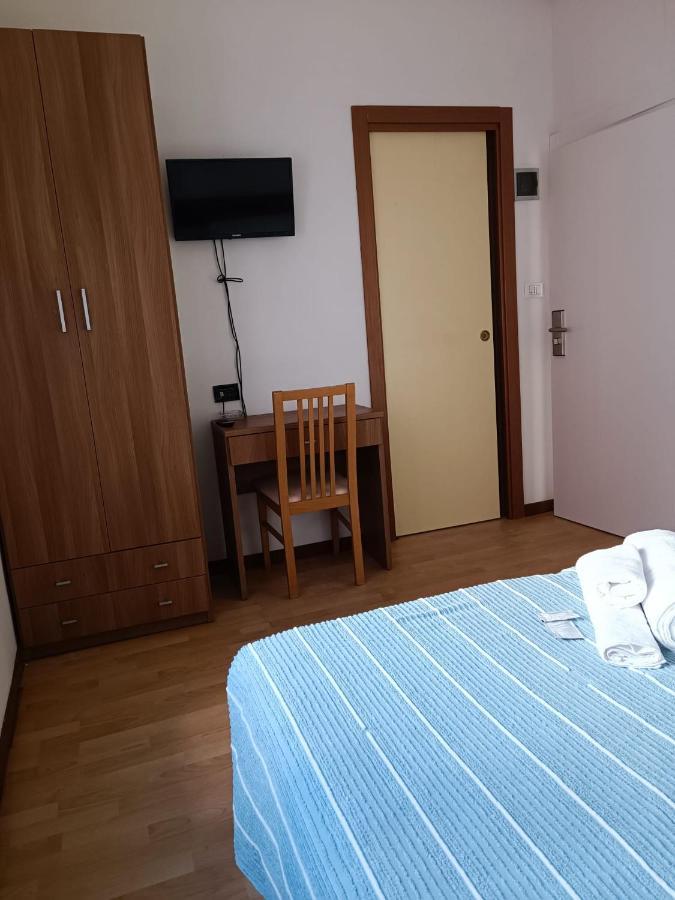 Hotel Villa Elisa ريميني المظهر الخارجي الصورة