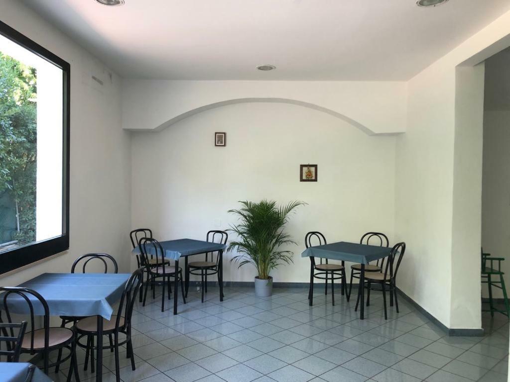 Hotel Villa Elisa ريميني المظهر الخارجي الصورة